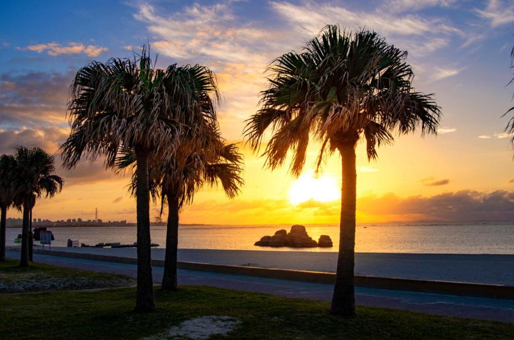 Phoenix Ryukyu Henzanbaru -Seven Hotels And Resorts- Чятан Екстер'єр фото